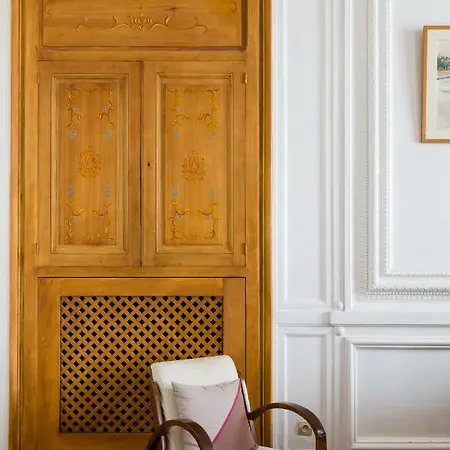 Veeve - Footsteps From The Champs- Elysees Διαμέρισμα
